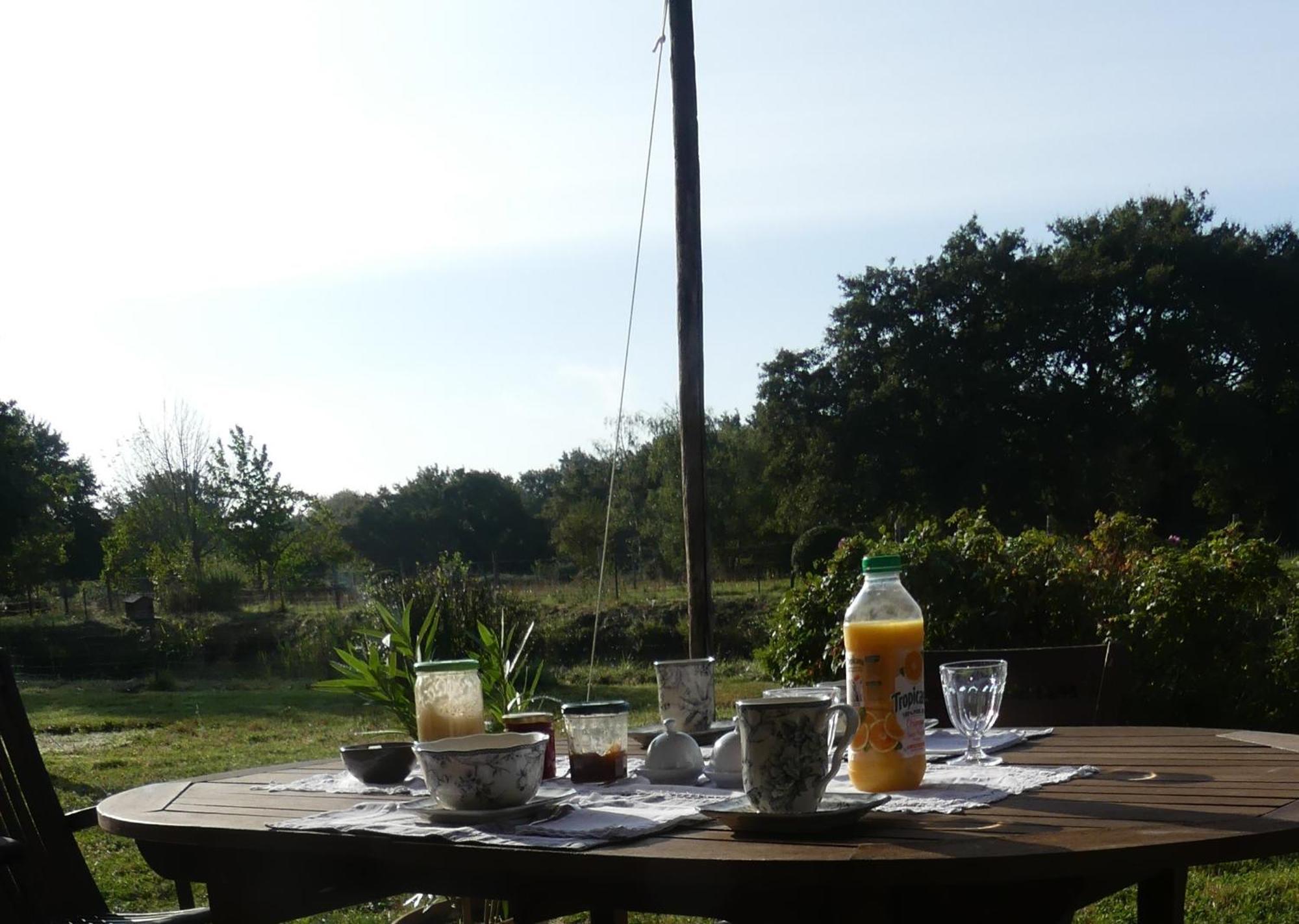 Bed and Breakfast La Petite Lande Ménil Zewnętrze zdjęcie