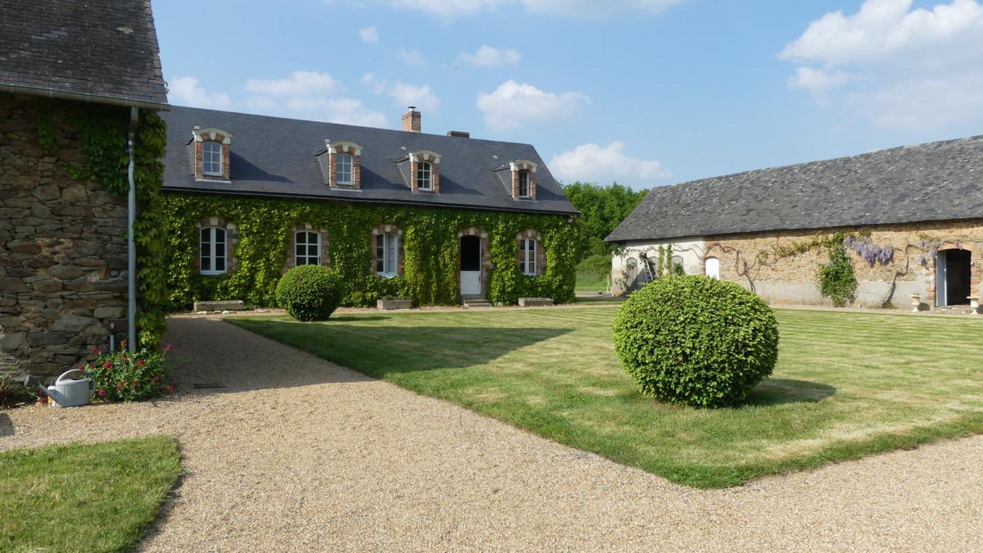 Bed and Breakfast La Petite Lande Ménil Zewnętrze zdjęcie
